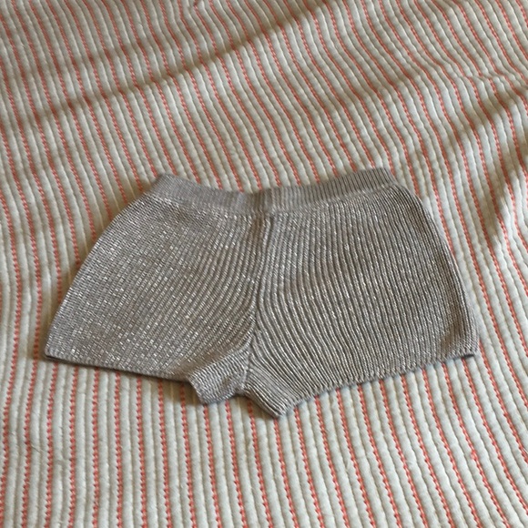Silver sparkle booty shorts - Picture 3 of 3